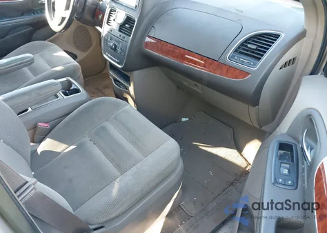 2015 Chrysler Town & Country Touring из США, поврежденный, VIN 2C4RC1BG8FR620186